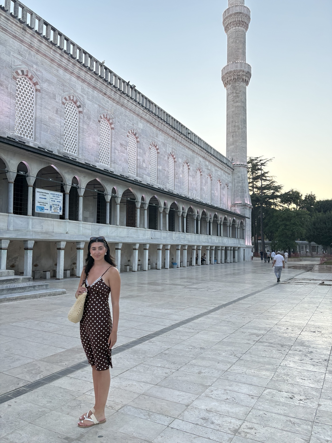 Claudia in front of a beautiful mosque